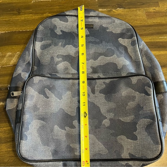 Michael Kors Jet Set Camo Backpack - Picture 14 of 15